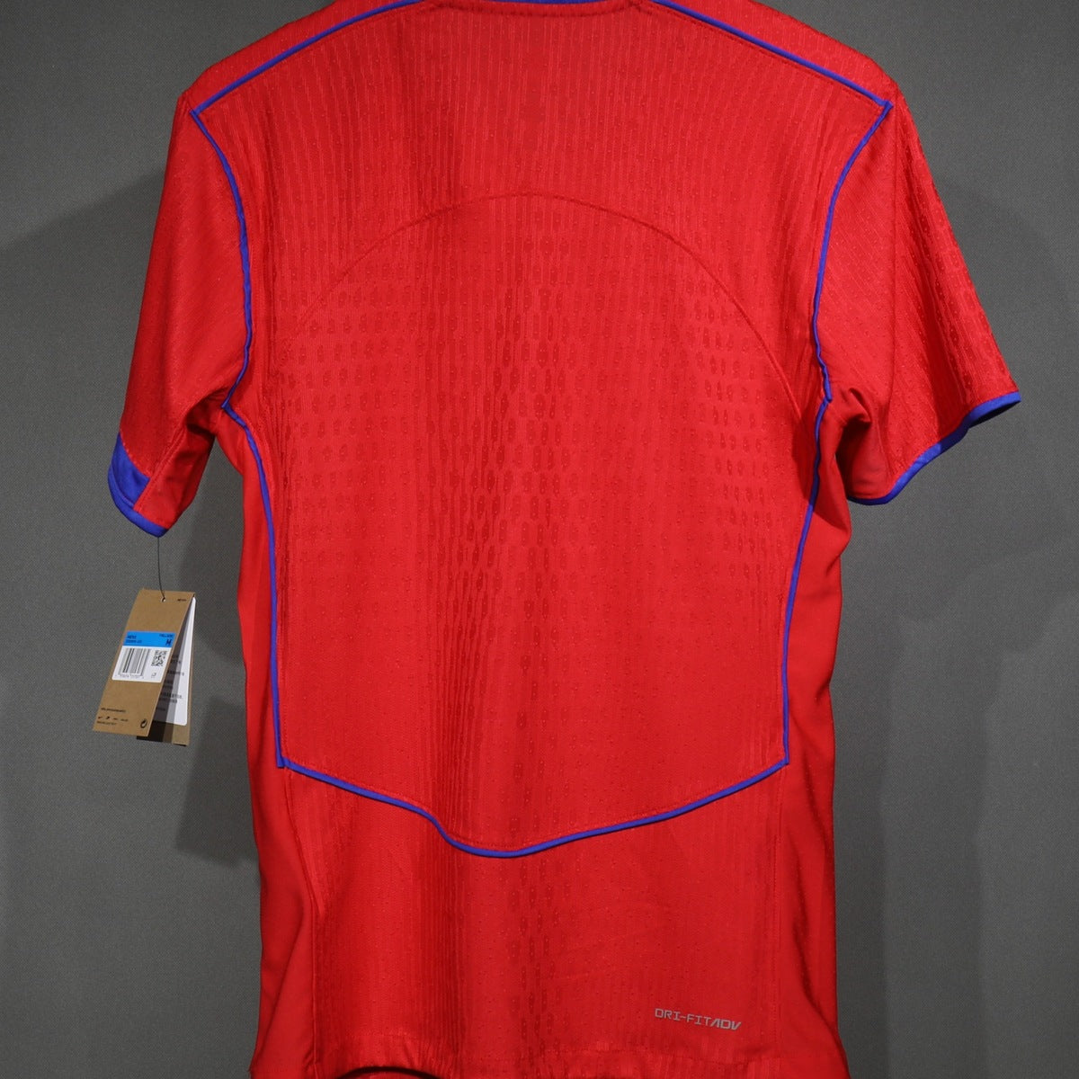 Jersey Paris Saint-Germain 2025-26 Tercero rojo, foto 2 de 5
