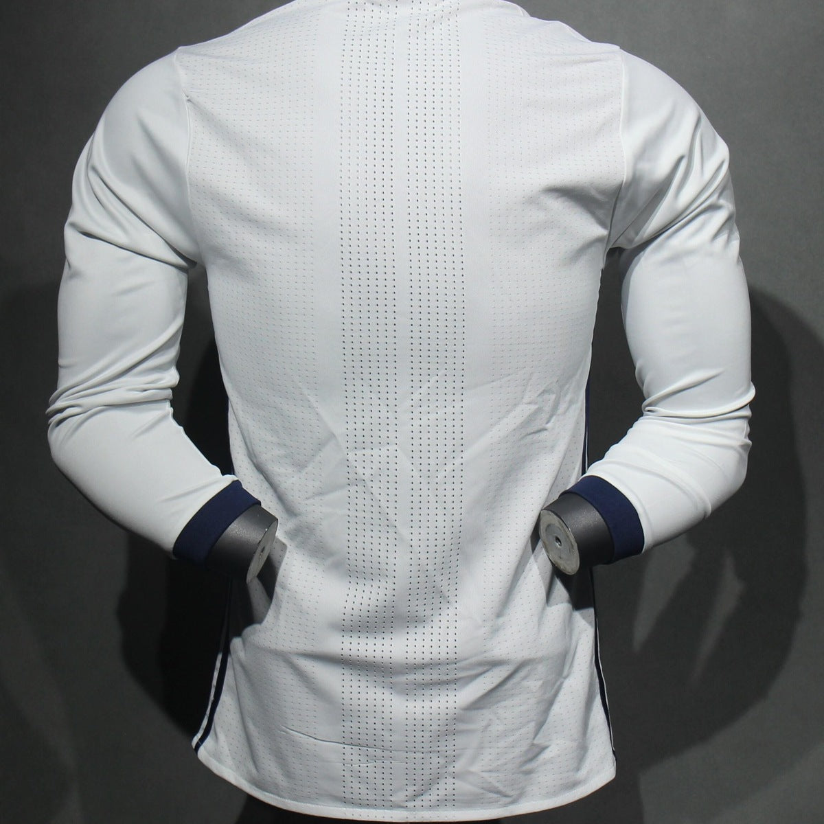 Jersey Real Madrid 2016-17 Local blanco, foto 2 de 6