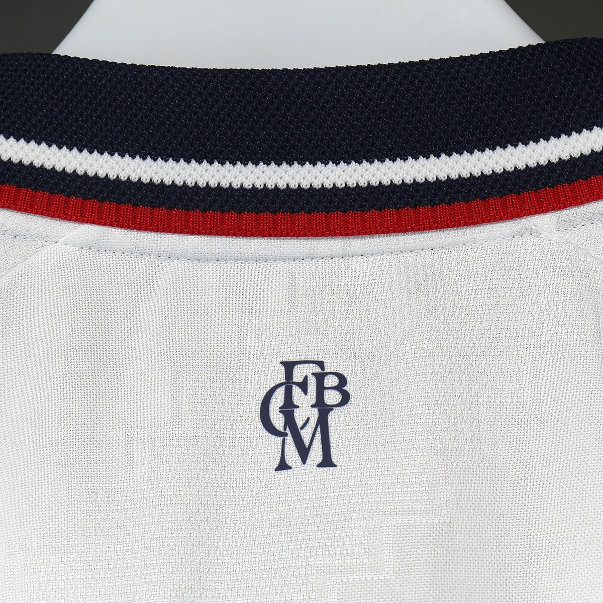 Jersey Bayern Múnich 2026-27 Visitante blanco, foto 3 de 8