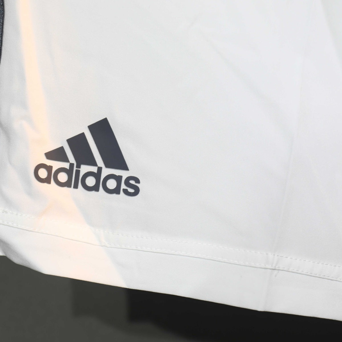Short Real Madrid adidas 2013/14 Local blanco, foto 3 de 5