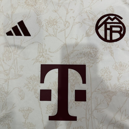 Jersey Bayern Múnich 2023-24 Tercero blanco, foto 5 de 8