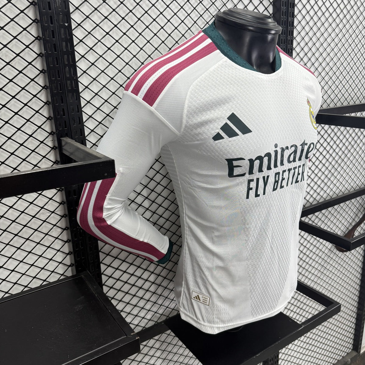 Jersey Real Madrid 2026-27 Local blanco, foto 6 de 9