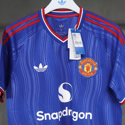 Jersey Manchester United 2026-27 Visitante azul, foto 6 de 6