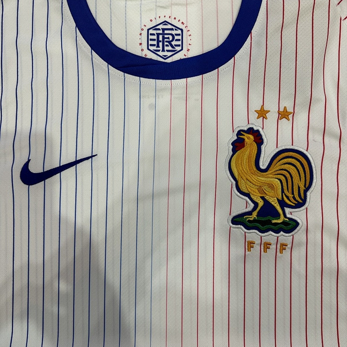 Jersey Francia 2024 Visitante blanco, foto 5 de 9