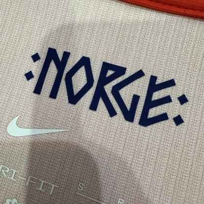 Jersey Noruega 2026 Local rojo, foto 7 de 8