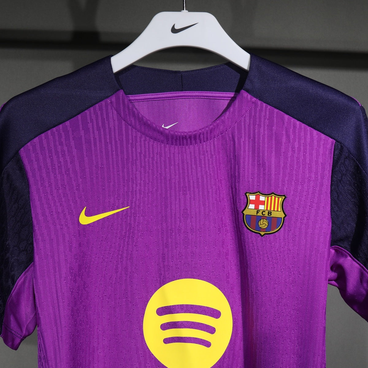 Playera de Entrenamiento FC Barcelona Nike 2025 Morada morado, foto 4 de 4