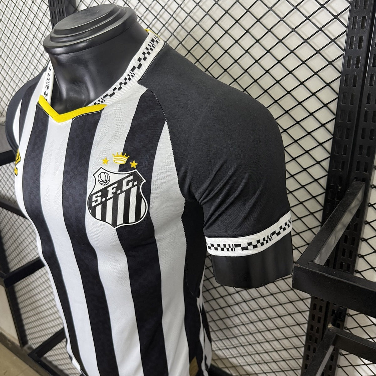 Jersey Santos do Brasil FC 2025-26 Visitante negro, foto 7 de 9