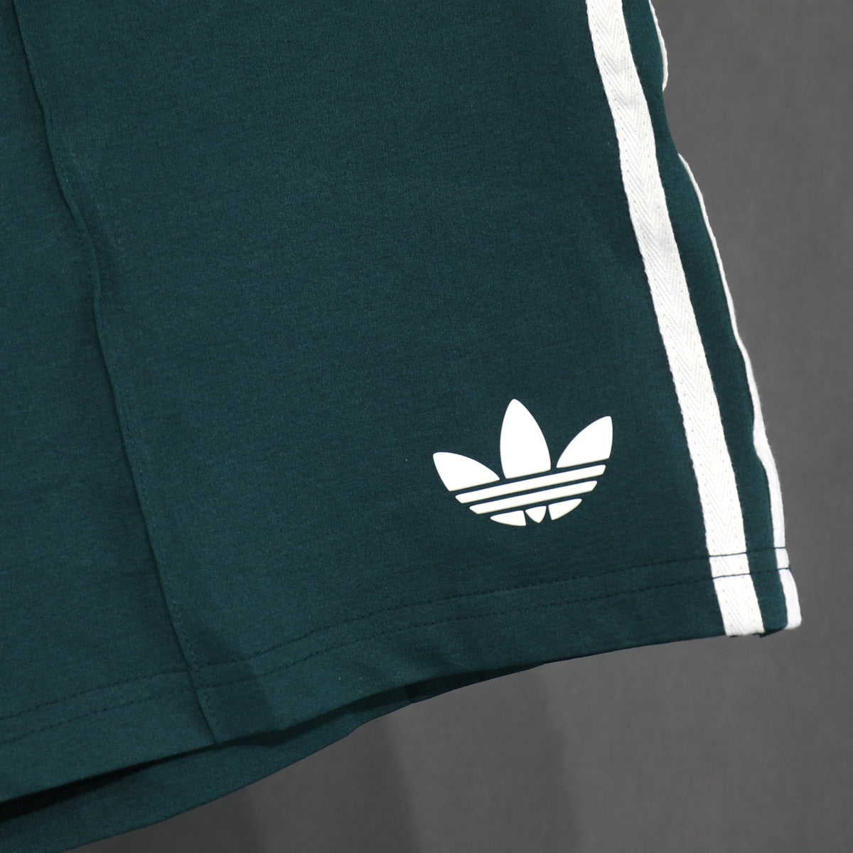 Short Real Madrid adidas 2026 Visitante verde, foto 6 de 7