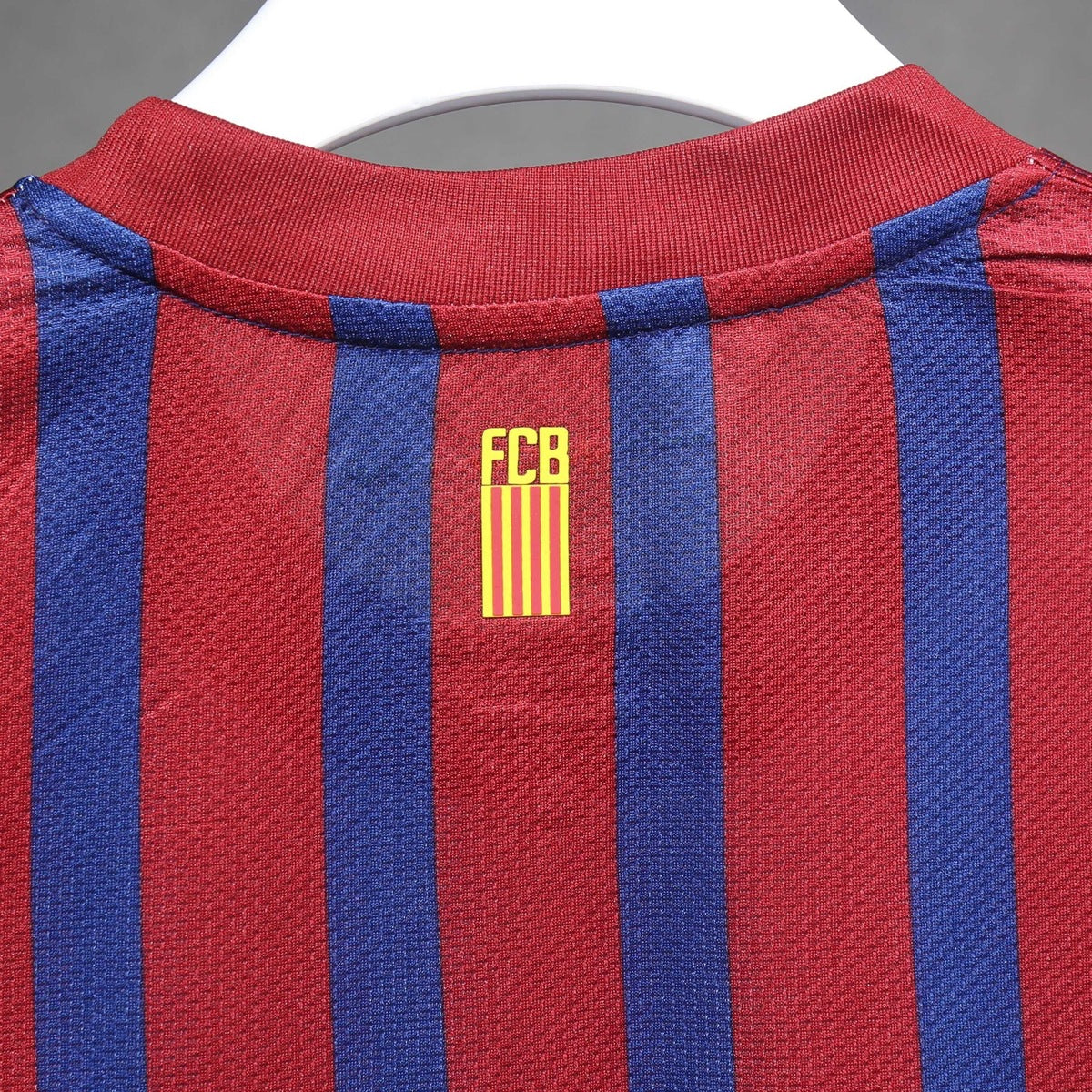 Jersey FC Barcelona 2011-12 Local rojo, foto 6 de 9