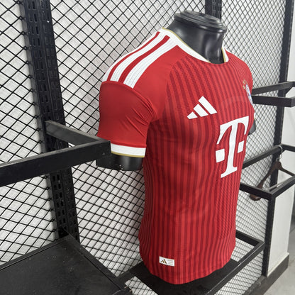Jersey Bayern Múnich 2026-27 Local rojo, foto 7 de 9