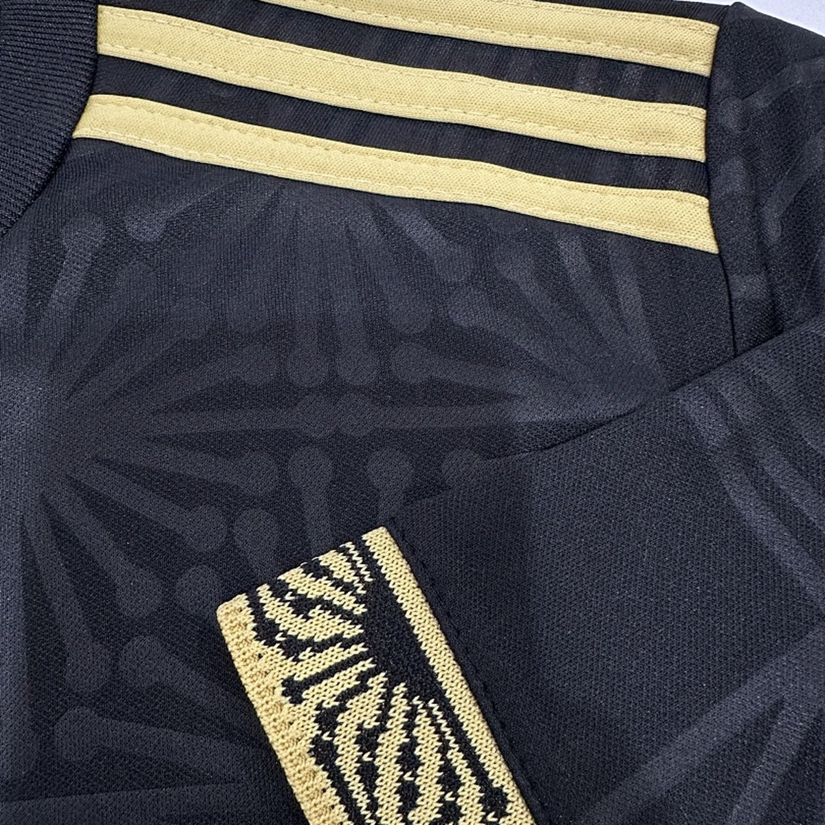 Jersey México 2025 Edición Especial negro, foto 6 de 7
