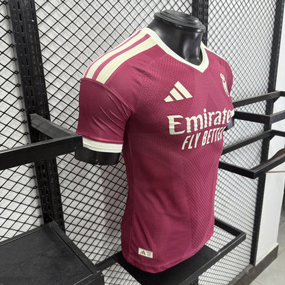 Jersey Real Madrid 2026-27 Tercero rojo, foto 7 de 10