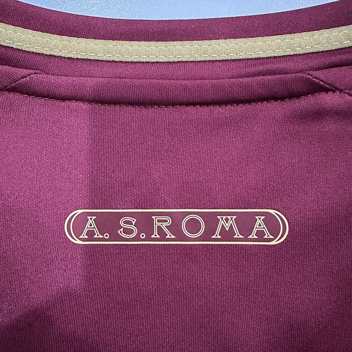 Jersey AS Roma 2024-25 Local rojo, foto 6 de 6