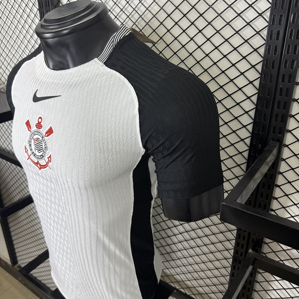 Jersey Corinthians 2025-26 Local blanco, foto 7 de 10