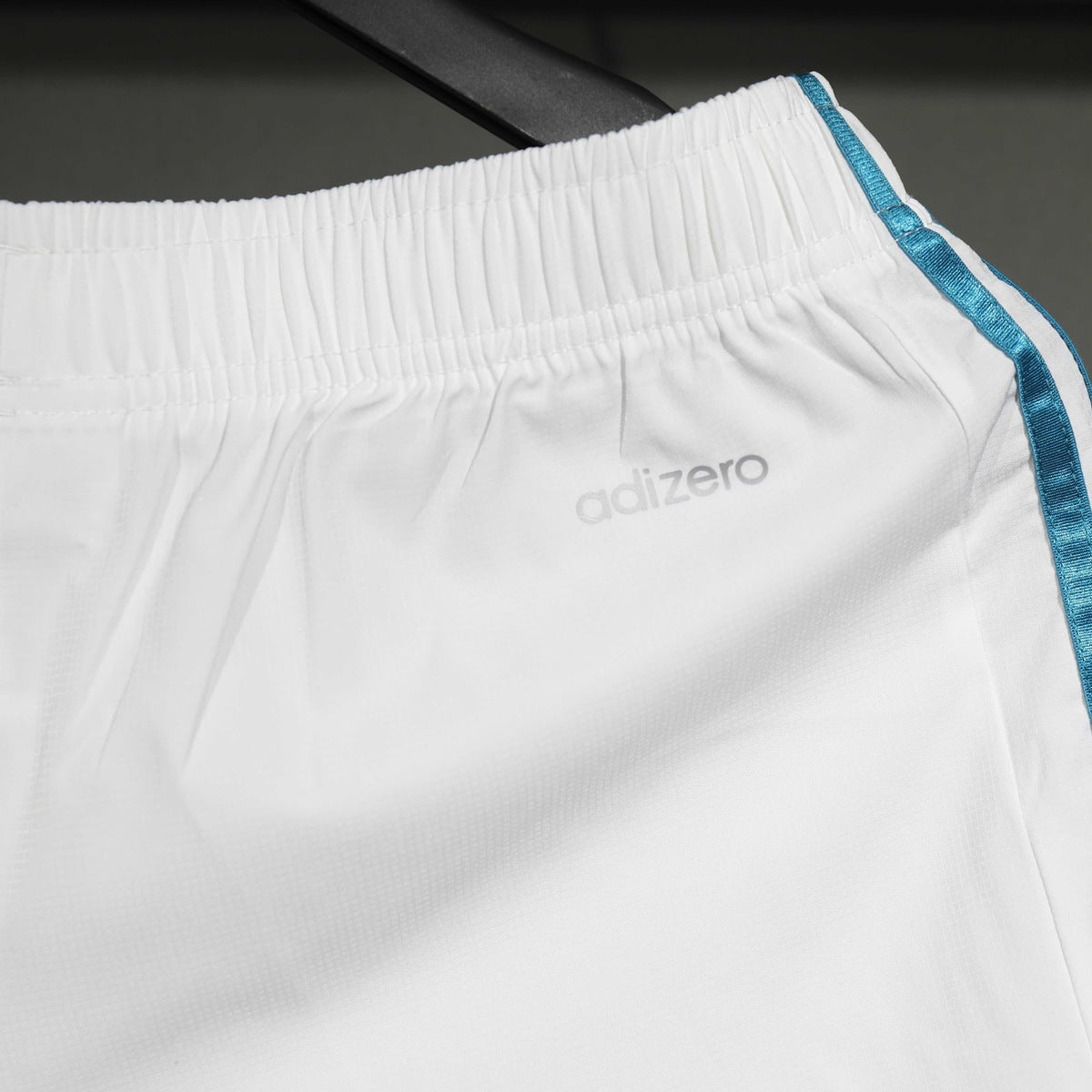 Short Real Madrid adidas 2017/18 Local blanco, foto 3 de 6