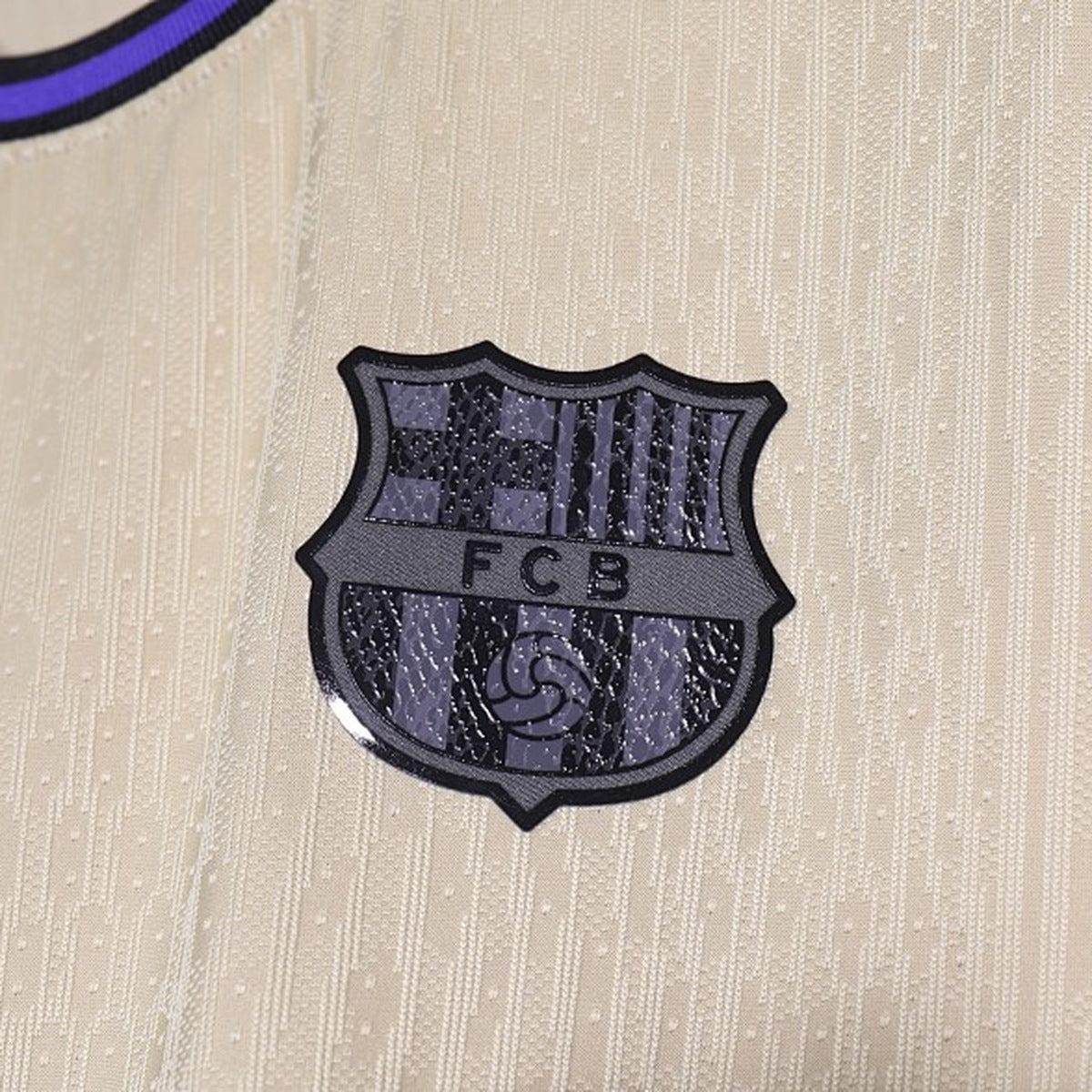 Jersey FC Barcelona 2025-26 Visitante beige, foto 7 de 8