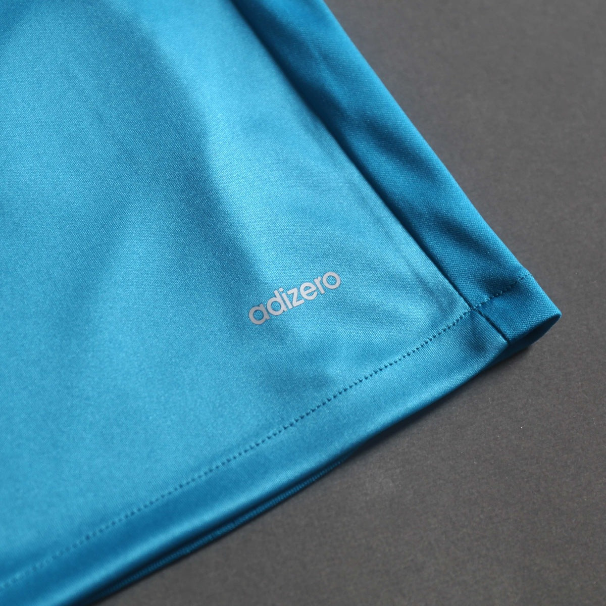 Jersey Real Madrid 2017-18 Tercero azul, foto 6 de 6