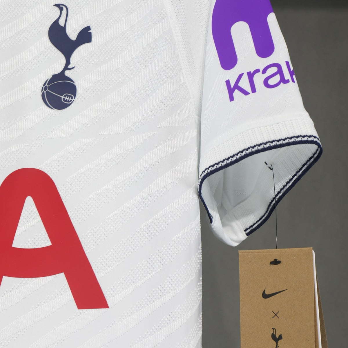 Jersey Tottenham 2026-27 Local blanco, foto 6 de 7