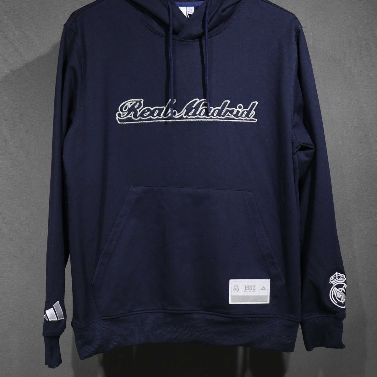 Conjunto Real Madrid adidas 2025 Azul marino, foto 3 de 7