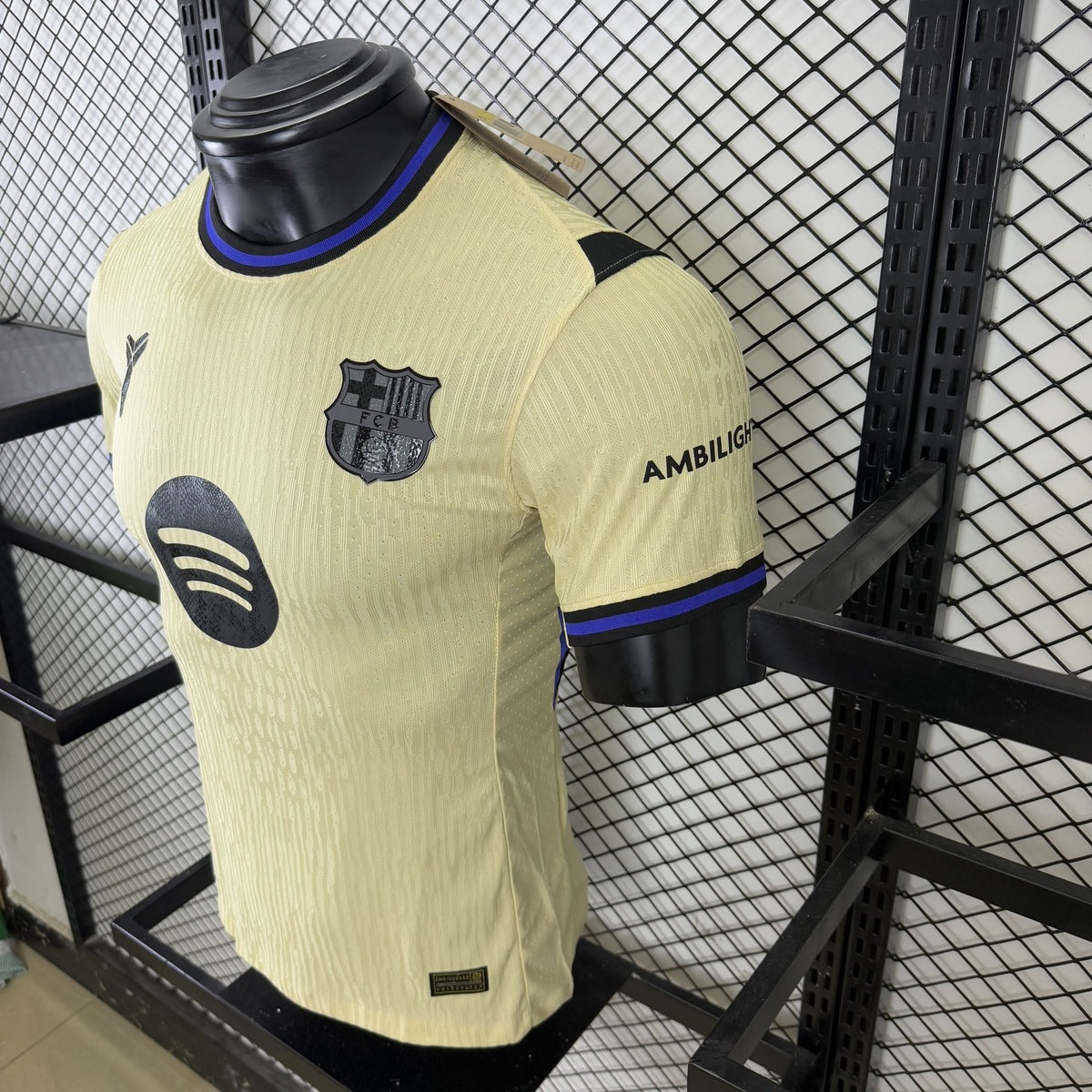 Jersey FC Barcelona 2025-26 Visitante beige, foto 7 de 10