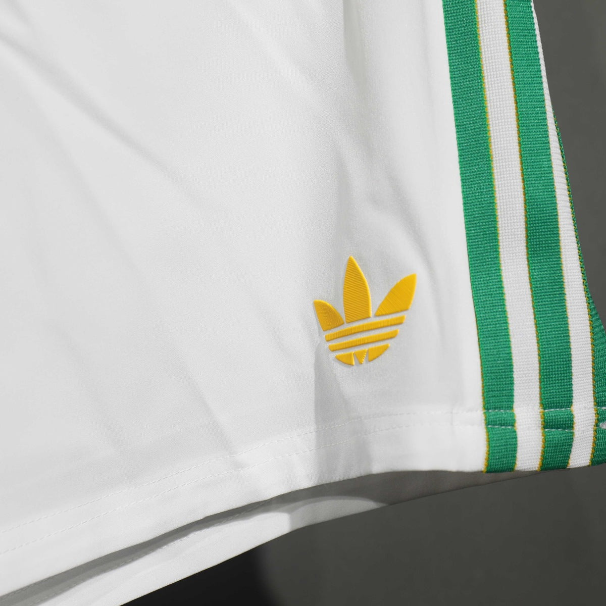 Short AS Roma adidas 2025 Tercero blanco, foto 4 de 5