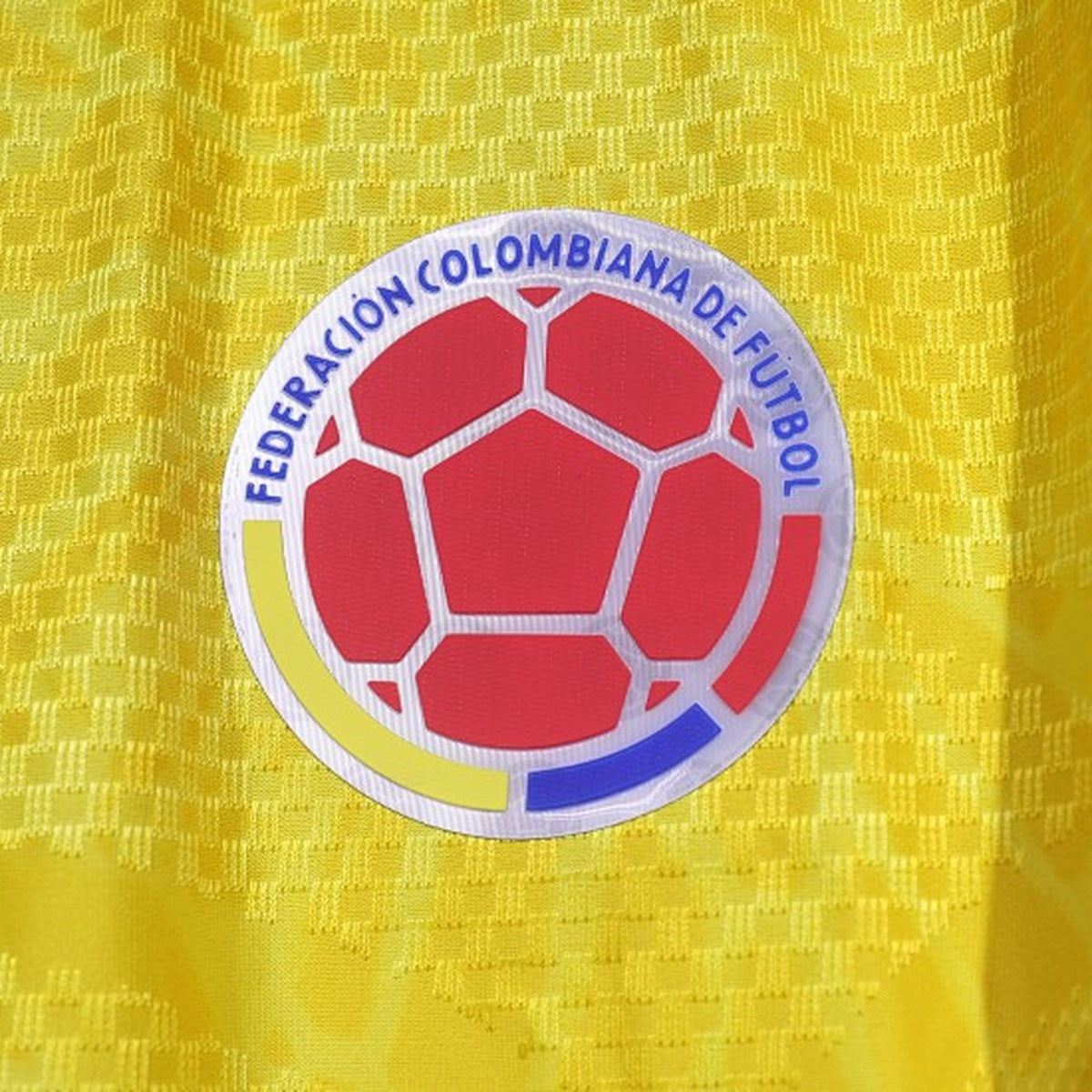 Jersey Colombia 2026 Local amarillo, foto 7 de 8