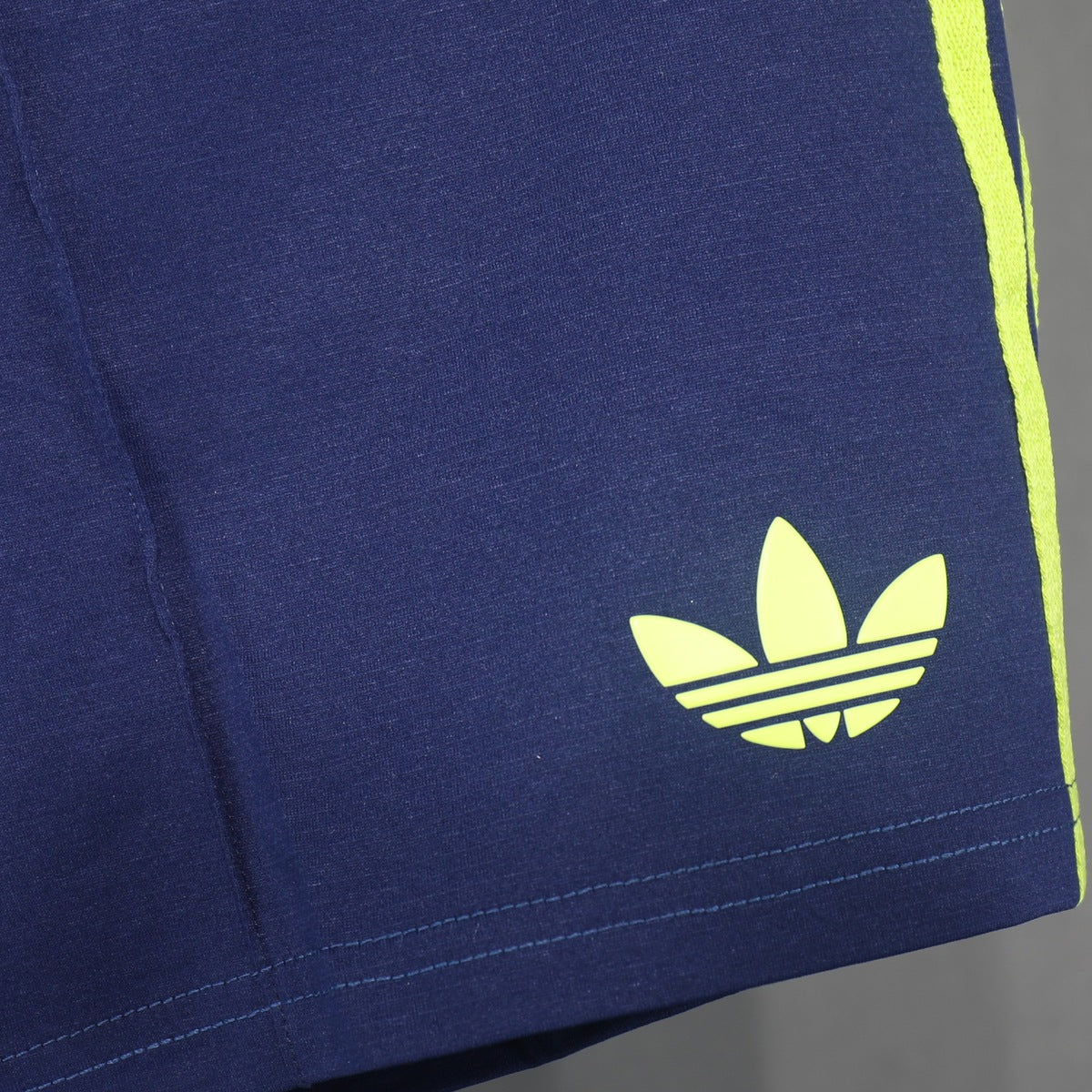 Short Colombia adidas 2026 Visitante azul marino, foto 4 de 5