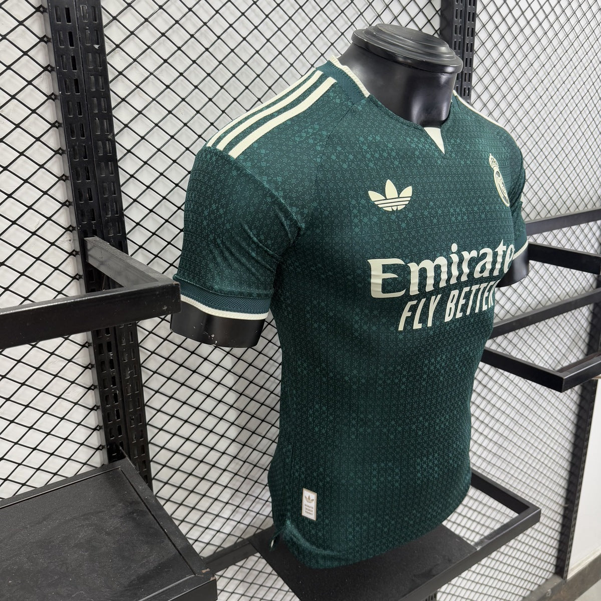 Jersey Real Madrid 2026-27 Visitante verde, foto 7 de 9