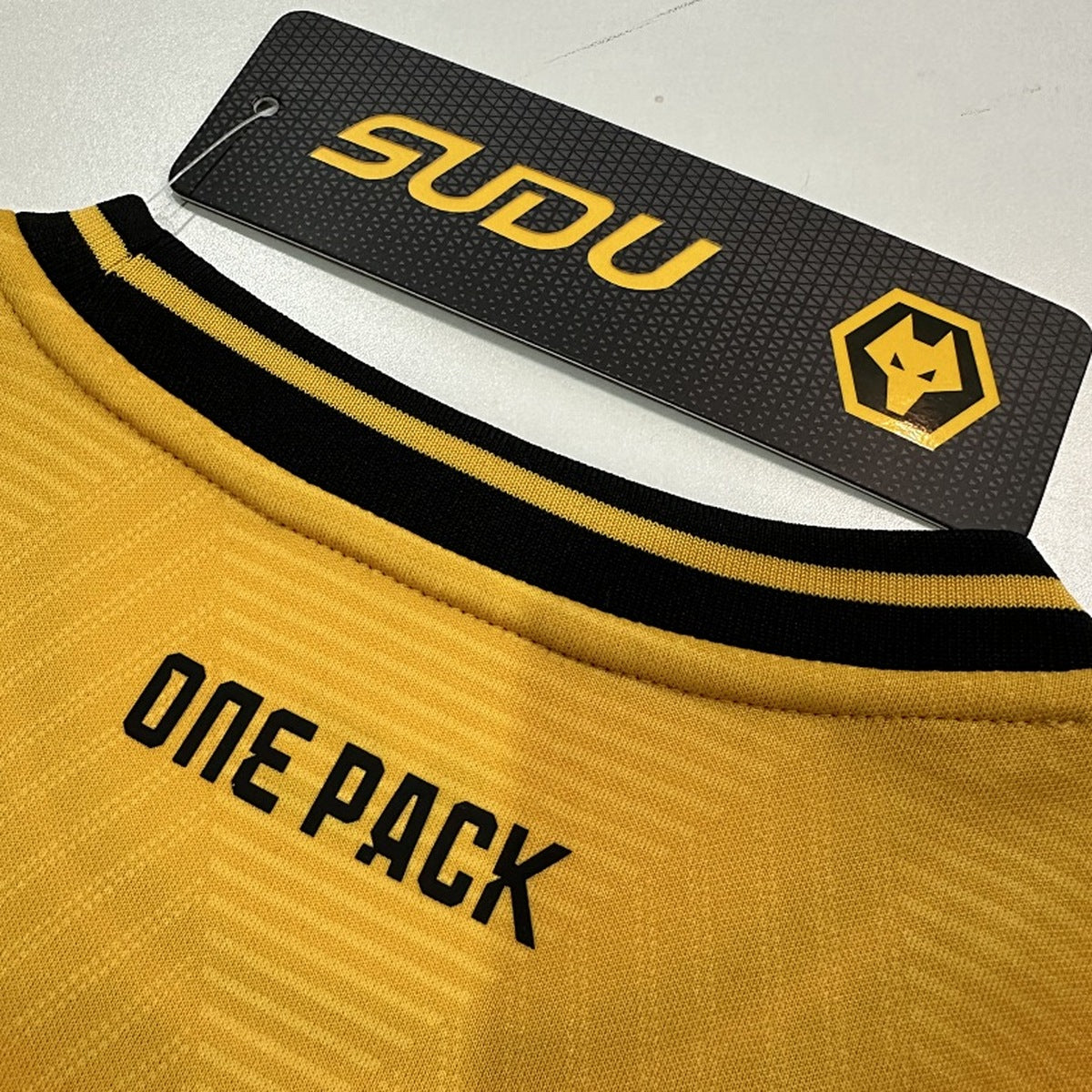 Jersey Wolves 2024-25 Local amarillo, foto 6 de 6