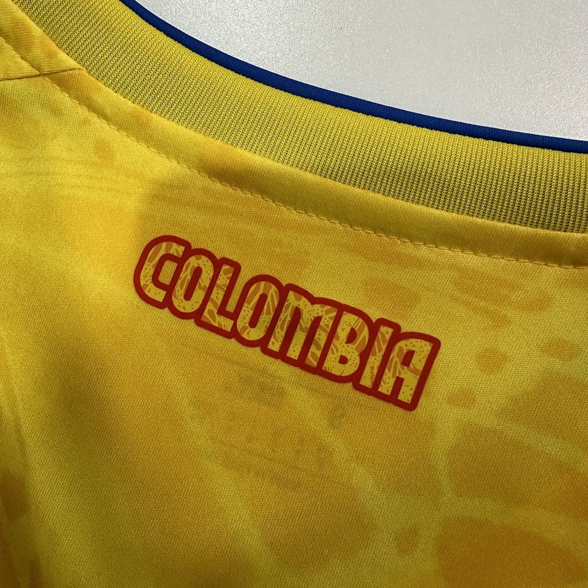 Jersey Colombia 2026 Local amarillo, foto 8 de 9