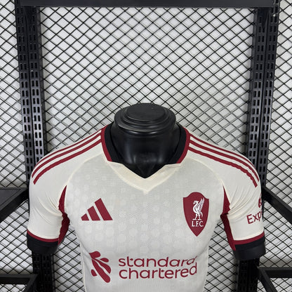 Jersey Liverpool 2025-26 Visitante beige, foto 8 de 9