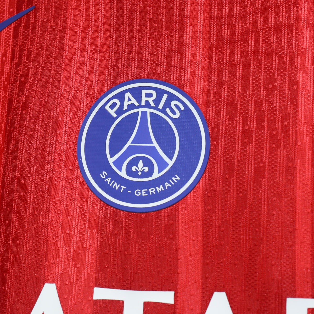 Jersey Paris Saint-Germain 2025-26 Tercero rojo, foto 4 de 5
