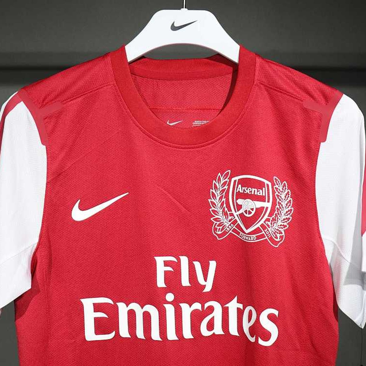 Jersey Arsenal 2011-12 Local rojo, foto 4 de 13