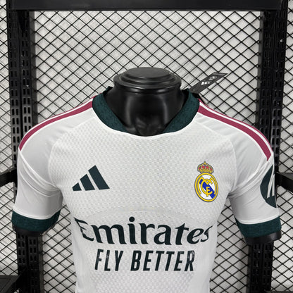 Jersey Real Madrid 2026-27 Local blanco, foto 8 de 9