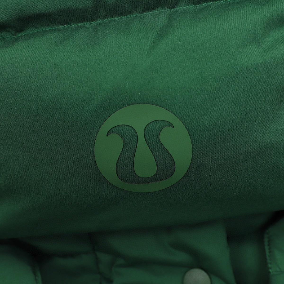 Chamarra de Plumas lululemon Wunder Puff 5 Paneles Verde, foto 4 de 9