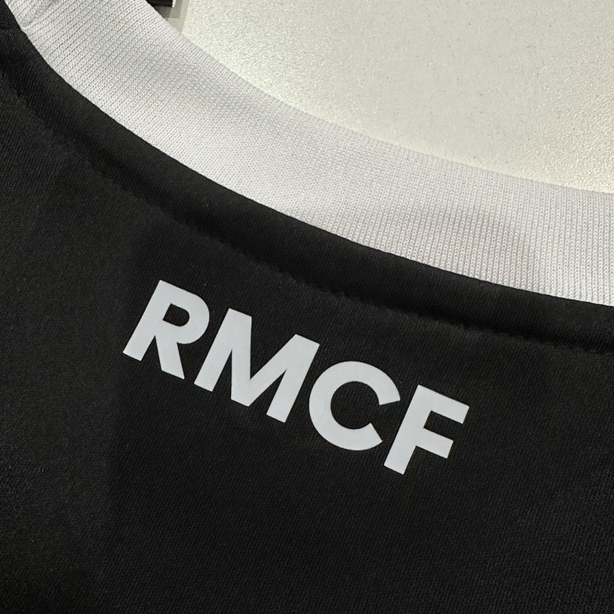Jersey Real Madrid 2025-26 Portero negro, foto 7 de 7