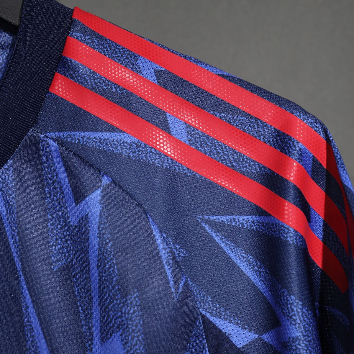 Jersey Arsenal 2025-26 Visitante azul marino, foto 5 de 6