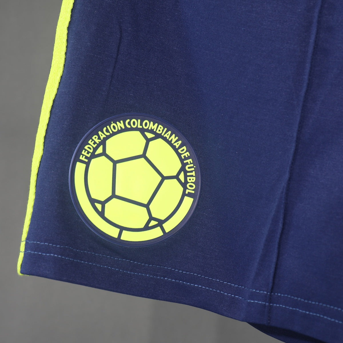 Short Colombia adidas 2026 Visitante azul marino, foto 5 de 5
