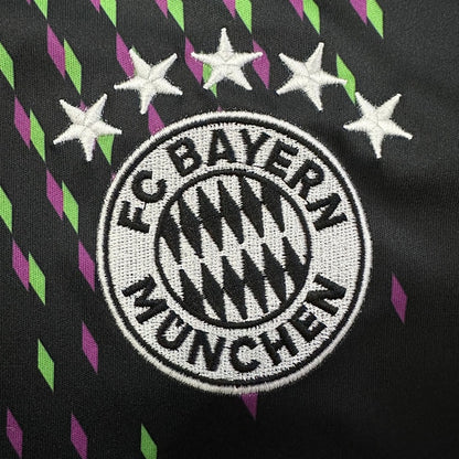 Jersey Bayern Múnich 2023-24 Visitante negro, foto 7 de 9