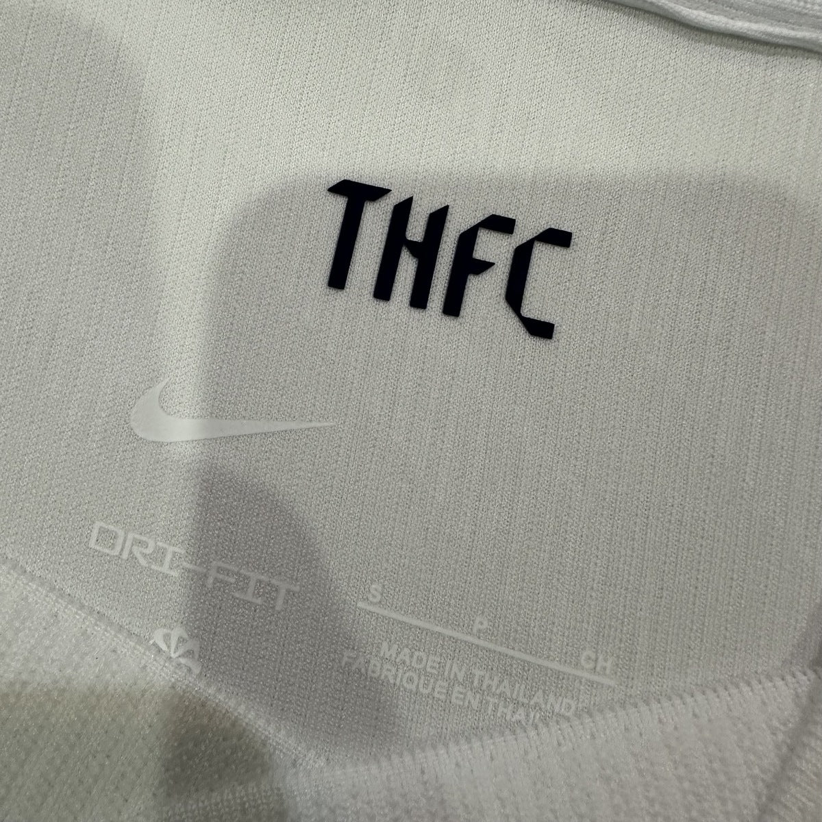 Jersey Tottenham 2026-27 Local blanco, foto 7 de 8