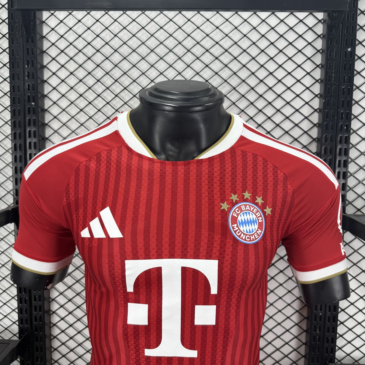 Jersey Bayern Múnich 2026-27 Local rojo, foto 8 de 9