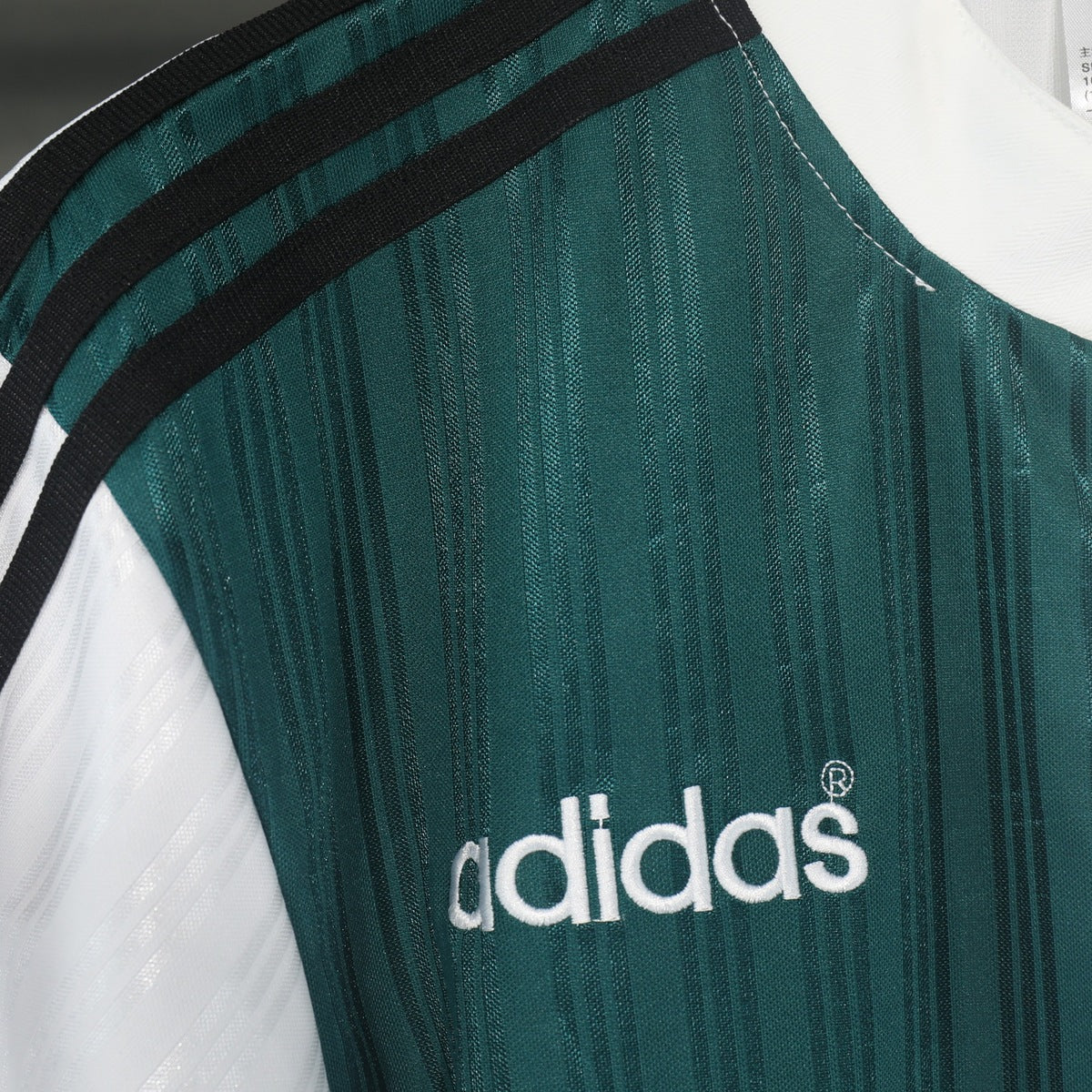 Playera Retro Liverpool adidas 1995/96 Sin Patrocinios Blanca blanco, foto 3 de 6