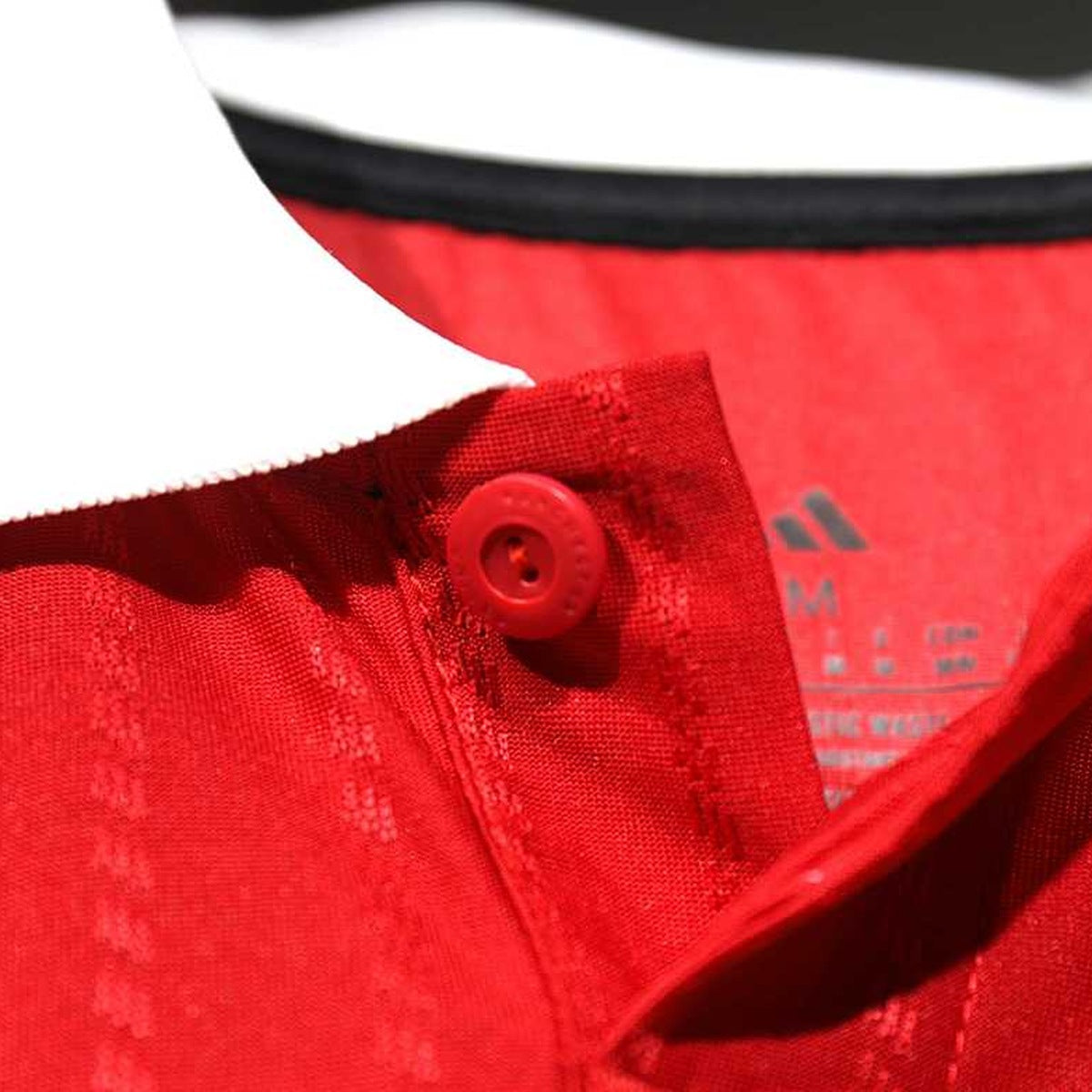 Jersey Manchester United 2022-23 Local rojo, foto 4 de 8