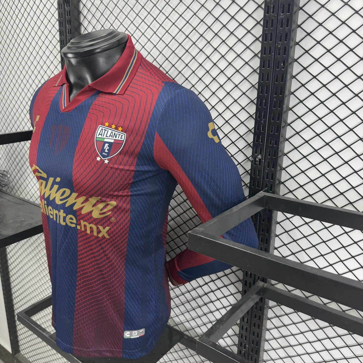 Jersey Atlante 2026-27 Local rojo, foto 8 de 10