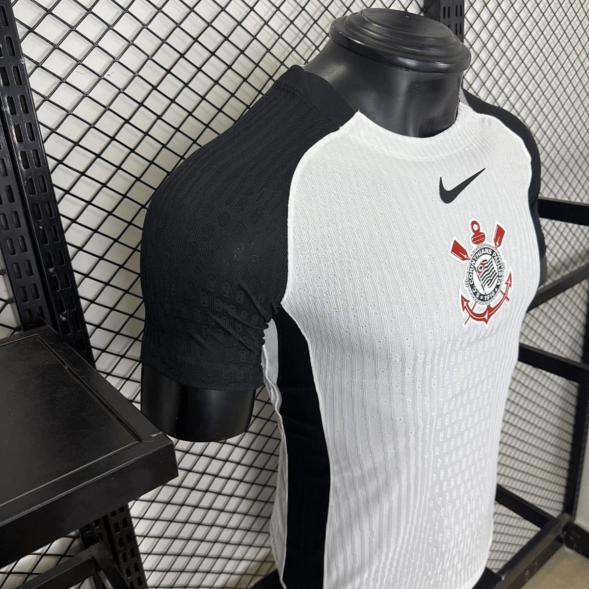 Jersey Corinthians 2025-26 Local blanco, foto 8 de 10
