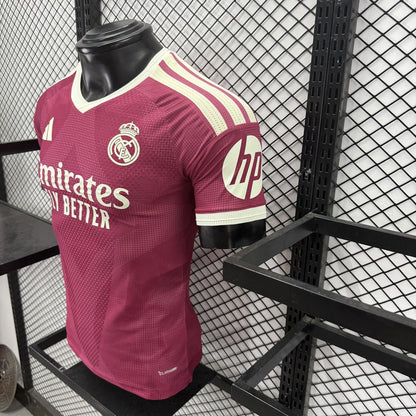 Jersey Real Madrid 2026-27 Tercero rojo, foto 8 de 10