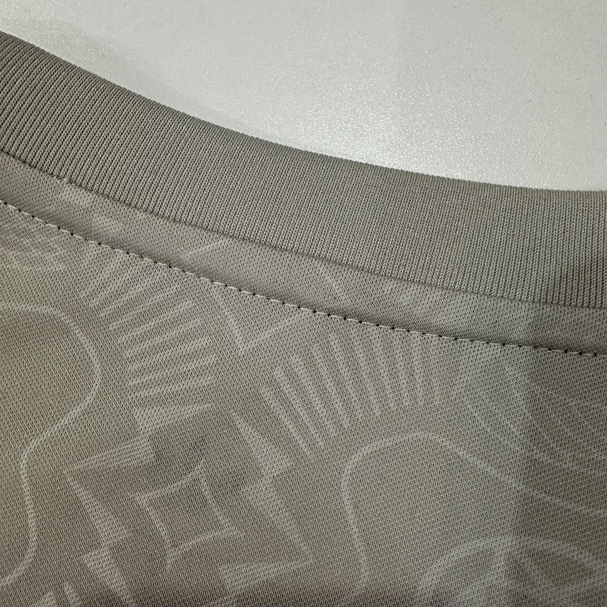 Jersey Bayern Múnich 2025-26 Local beige, foto 7 de 8