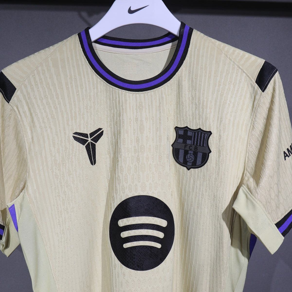 Jersey FC Barcelona 2025-26 Visitante beige, foto 8 de 8
