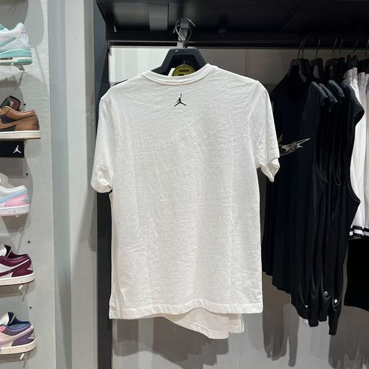Playera Jordan Sport Logo Jumpman, foto 2 de 2