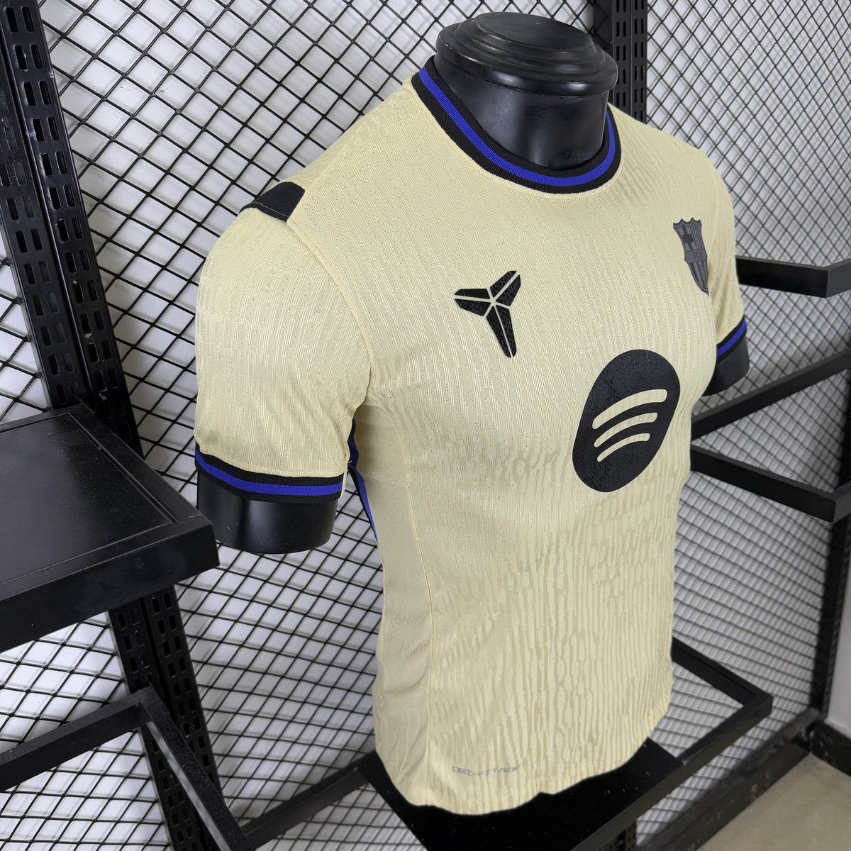Jersey FC Barcelona 2025-26 Visitante beige, foto 8 de 10
